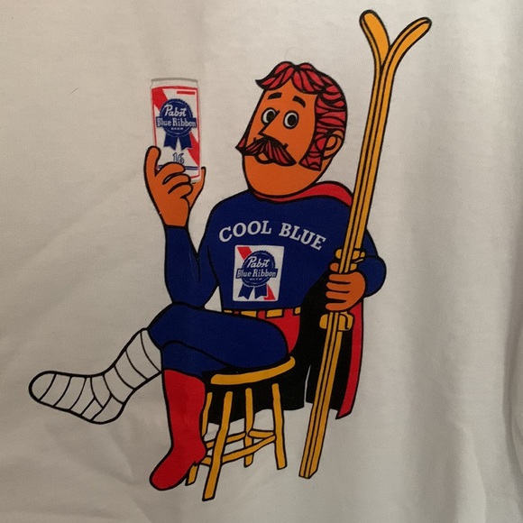 Pabst Blue Ribbon Skier T-Shirt - Picture 5 of 5